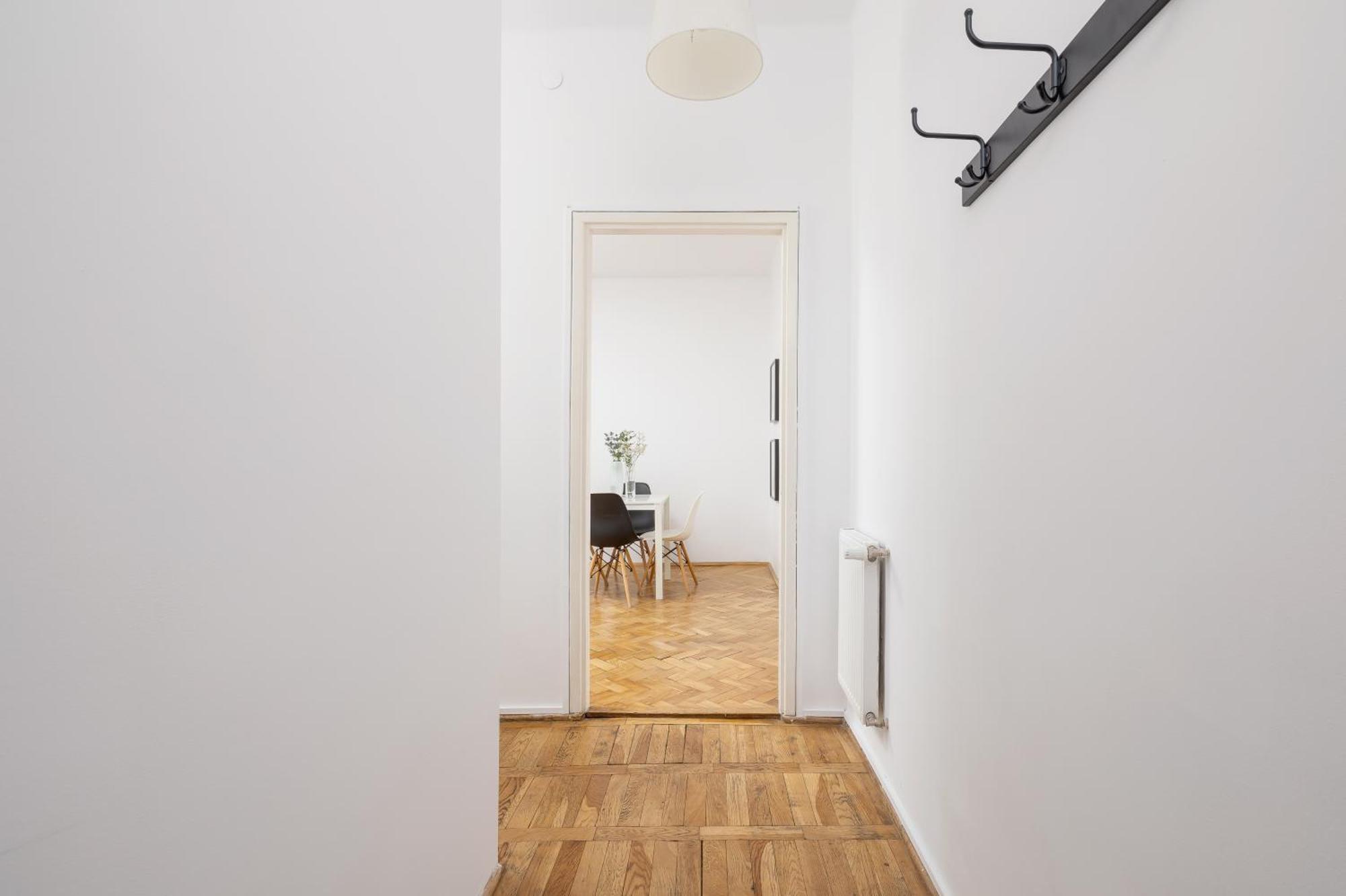 1-Bedroom Apartment With Balcony - Dluga 65 Красков Екстериор снимка