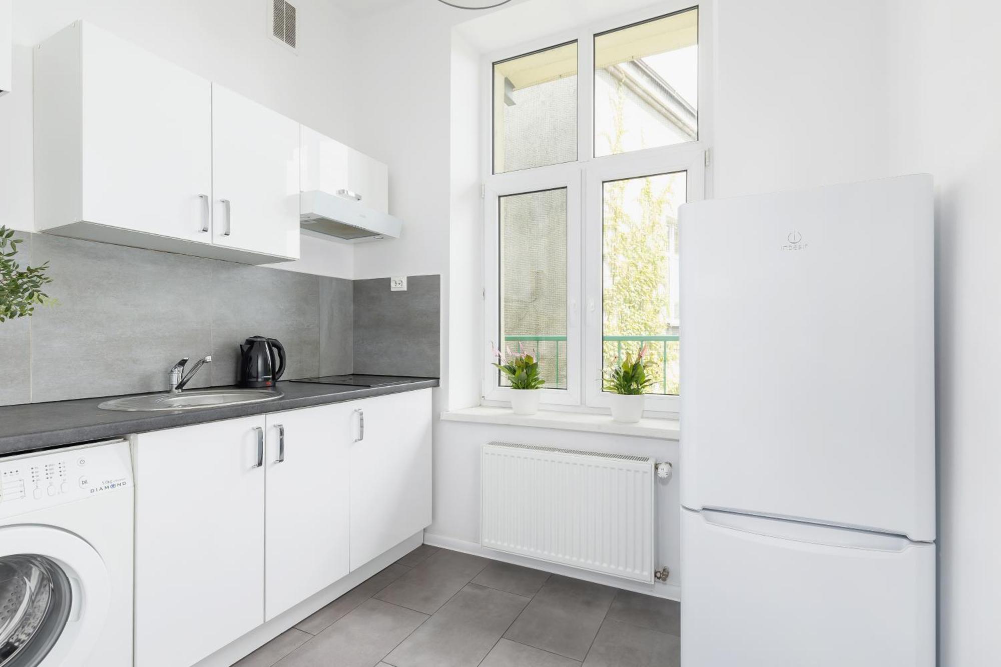 1-Bedroom Apartment With Balcony - Dluga 65 Красков Екстериор снимка