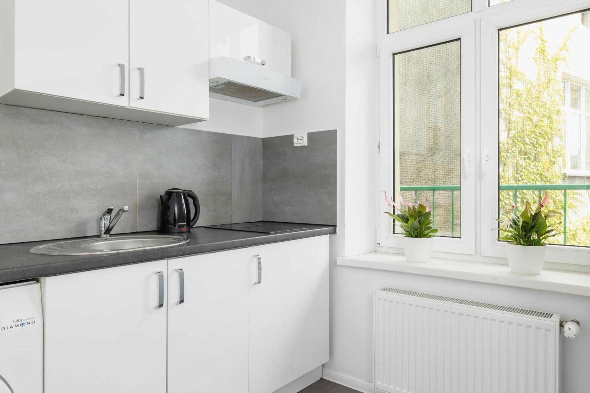 1-Bedroom Apartment With Balcony - Dluga 65 Красков Екстериор снимка