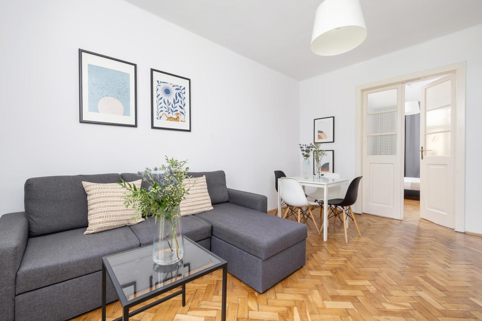 1-Bedroom Apartment With Balcony - Dluga 65 Красков Екстериор снимка